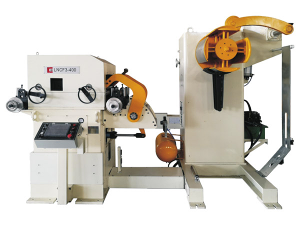 三機(ji)一體高(gao)配型精(jing)密型料(liao)架矯直(zhi)送料機(ji)