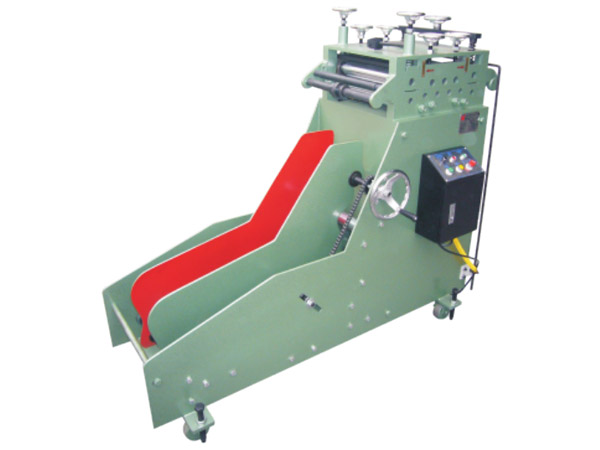 CL材(cai)料矯(jiao)正機(ji)系列(lie)